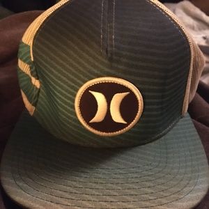 Hurley Classic Yupoong